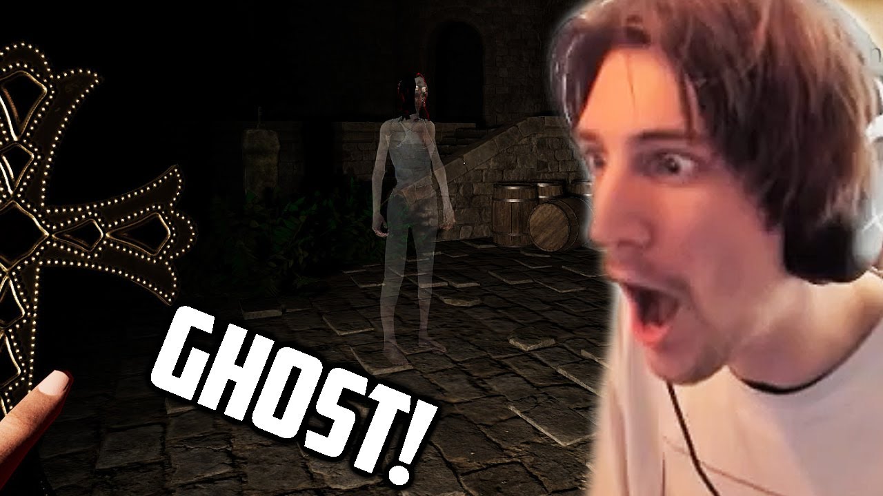 xQc Hunts and Destroys GHOSTS with Friends!