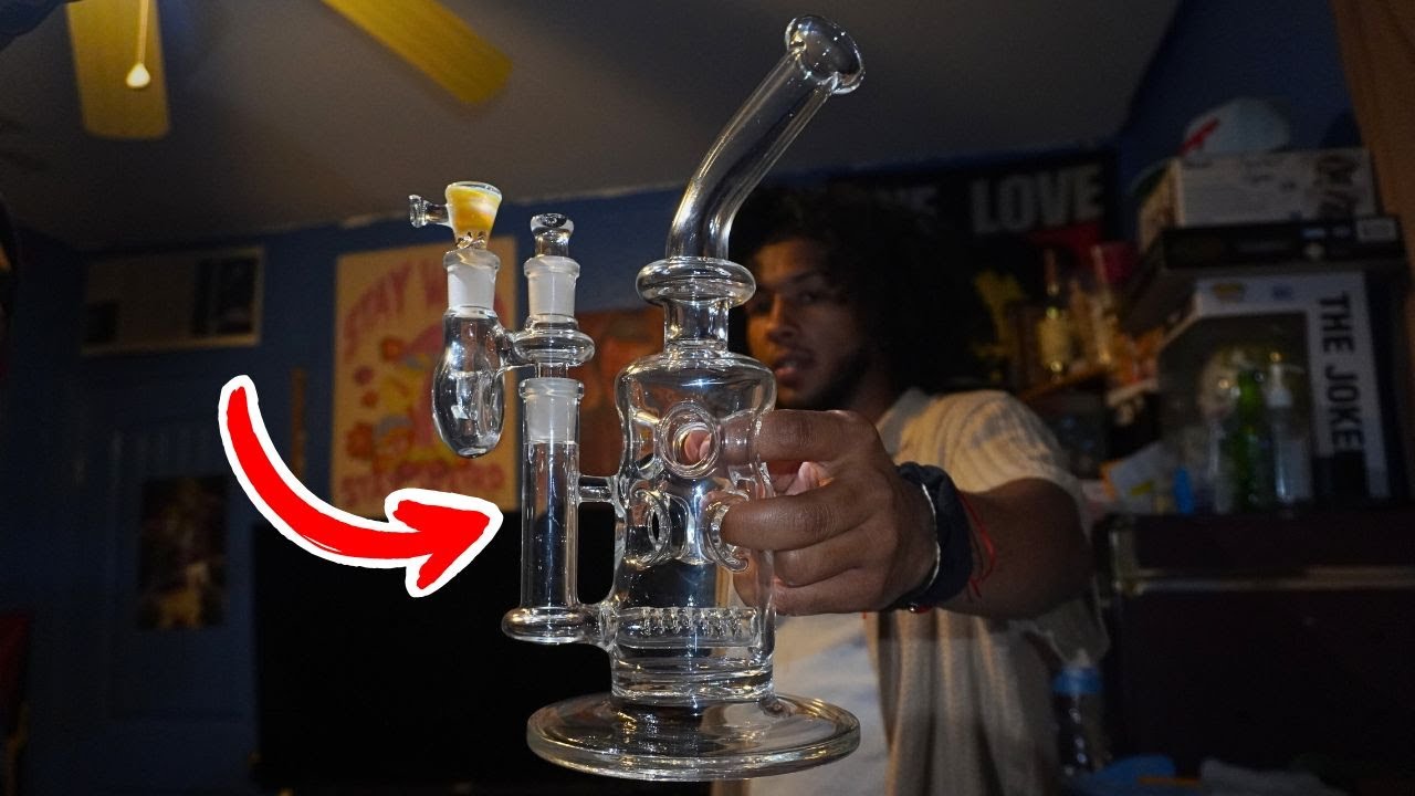 this NEW BONG SMOKE had us floating...(420 VLOG)