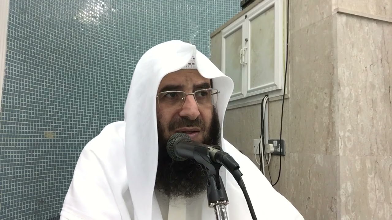 توفي رسول الله صلى الله عليه وسلم ودرعه مرهونة عند يهودي بطعام اشتراه من هذا اليهودي إلى أجل