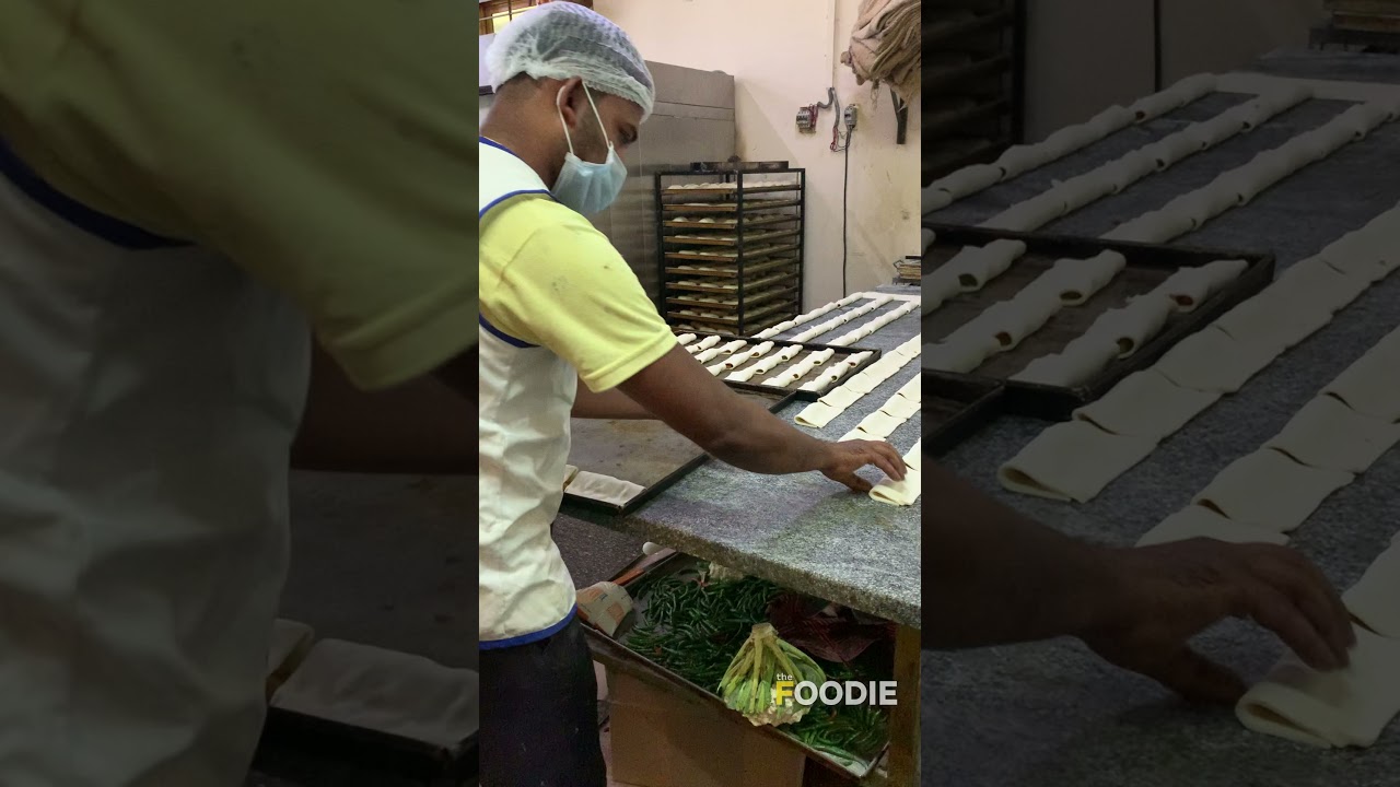 Crispy Veg Puffs | Baked Puffs |&nbsp; M S Bakery&nbsp;| Bengaluru&nbsp;| #Shorts