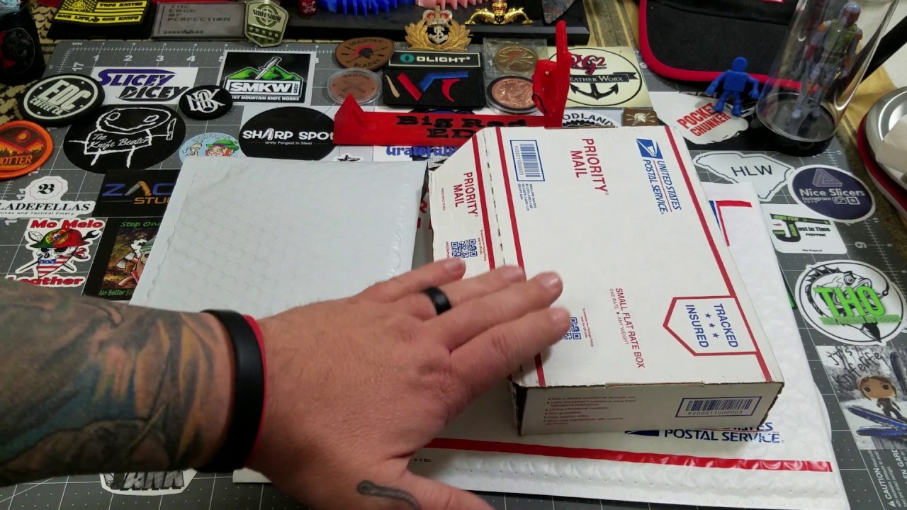 Tips and Tricks for Shipping Knives