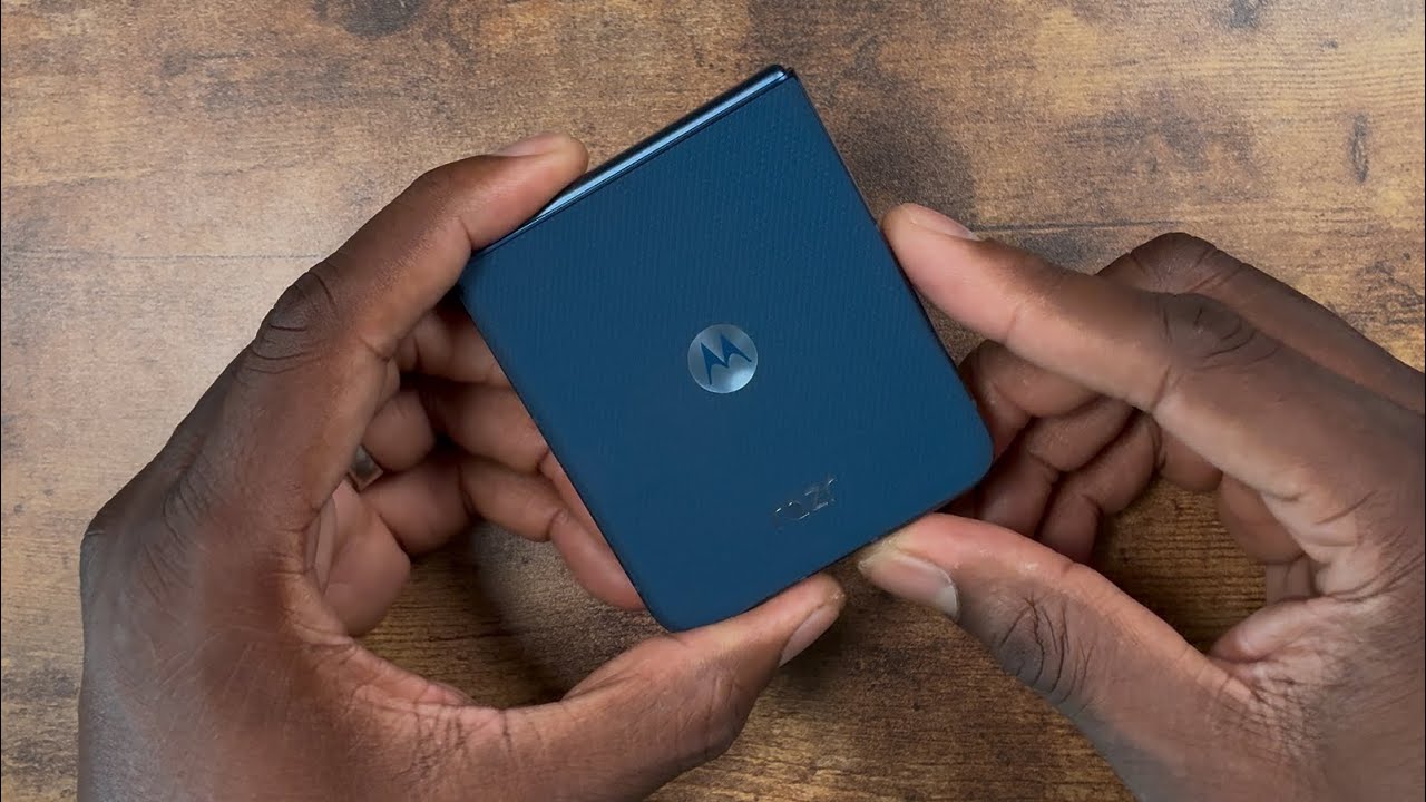 Motorola Moto Razr 2025 | THIS IS THE ONE TO BUY OF THEM ALL!