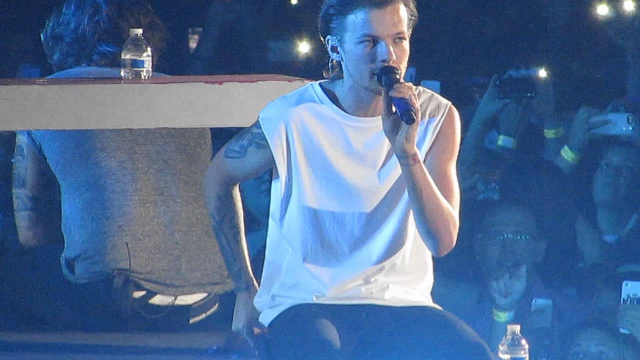 One Direction performing 