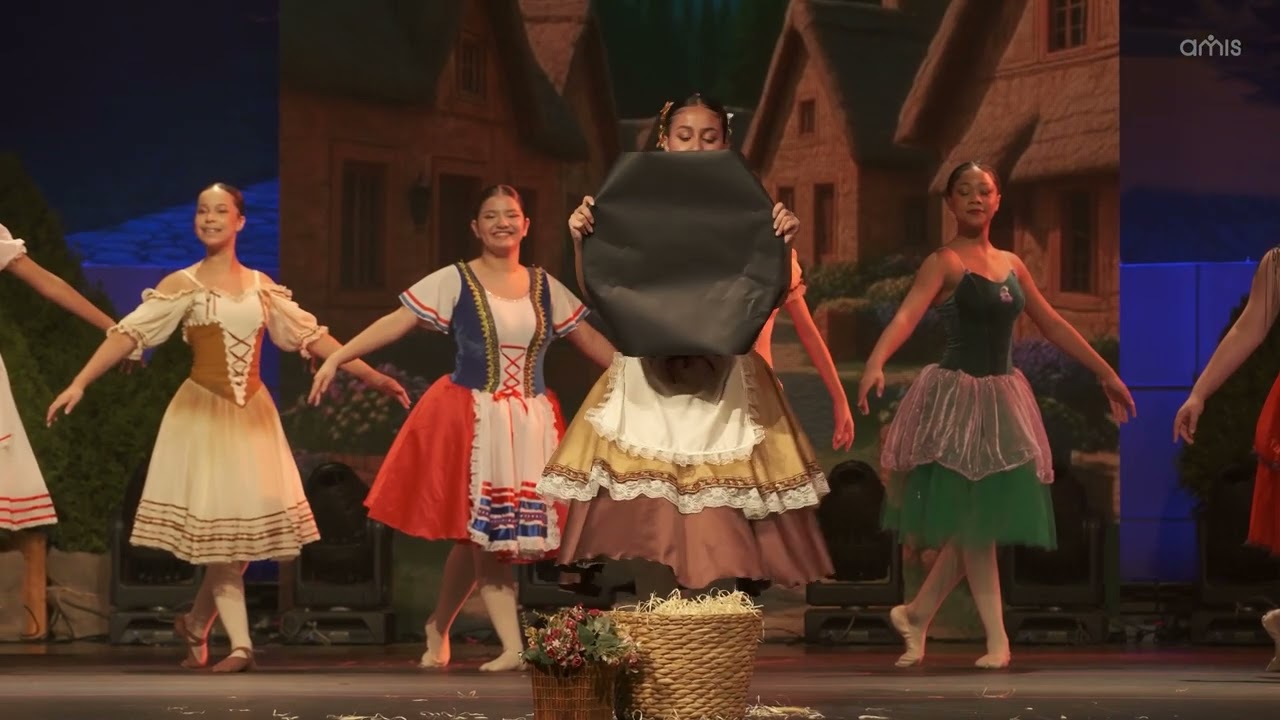 VIDA EM MOVIMENTO - BALÉ - O VALE ENCANTADO.