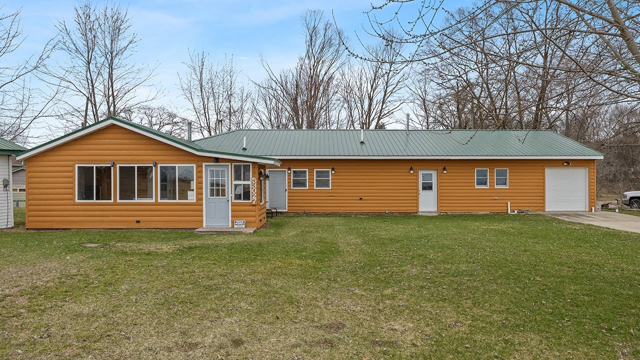 53027 Twin Lakes Road Dowagiac, MI 49047