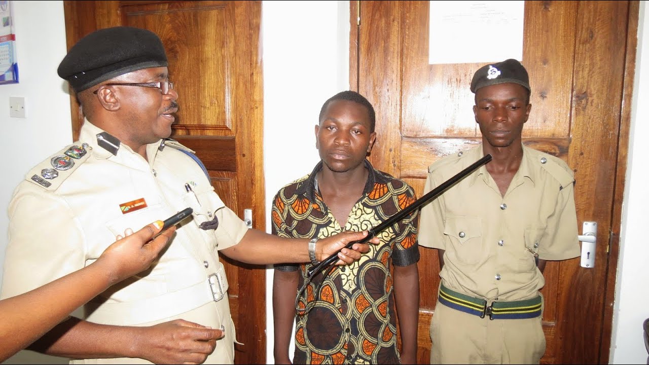 MAAFISA WA POLISI FEKI WAKAMATWA ZANZIBAR