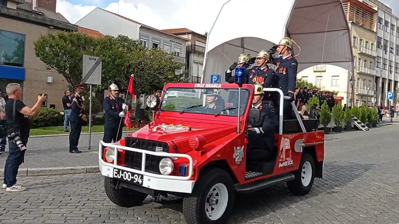Desfile das corporações de Bombeiros do distrito de Braga