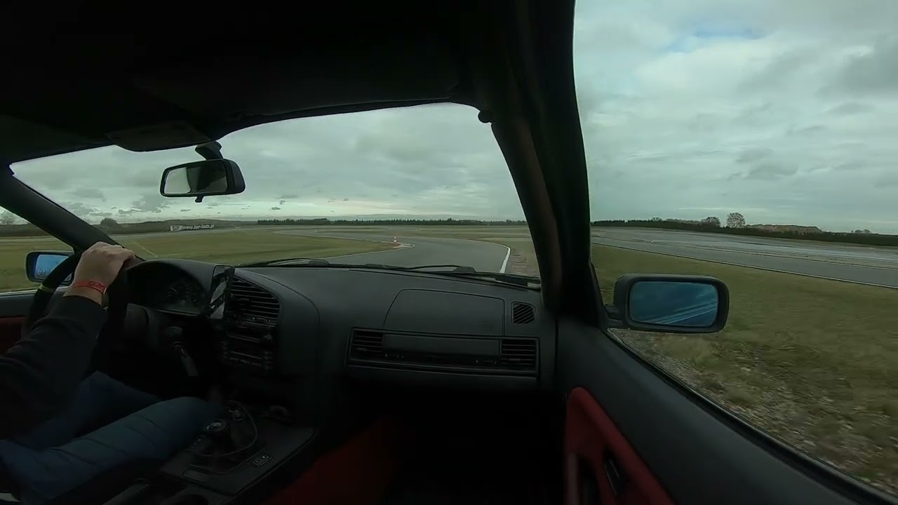 Trackday Tor Ł&oacute;dź - BMW E36 323i (mixed condition)