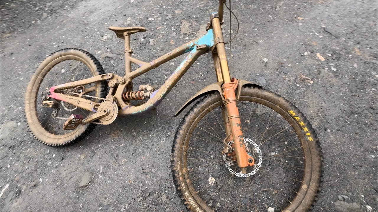 Muddy day with the Marras 