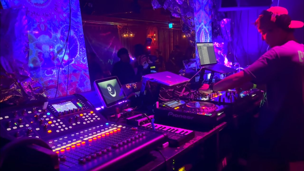 psychedelic trance Tokyo JAPAN CLUB R lounge -PEACE #04- PYON & AYANE psytrance