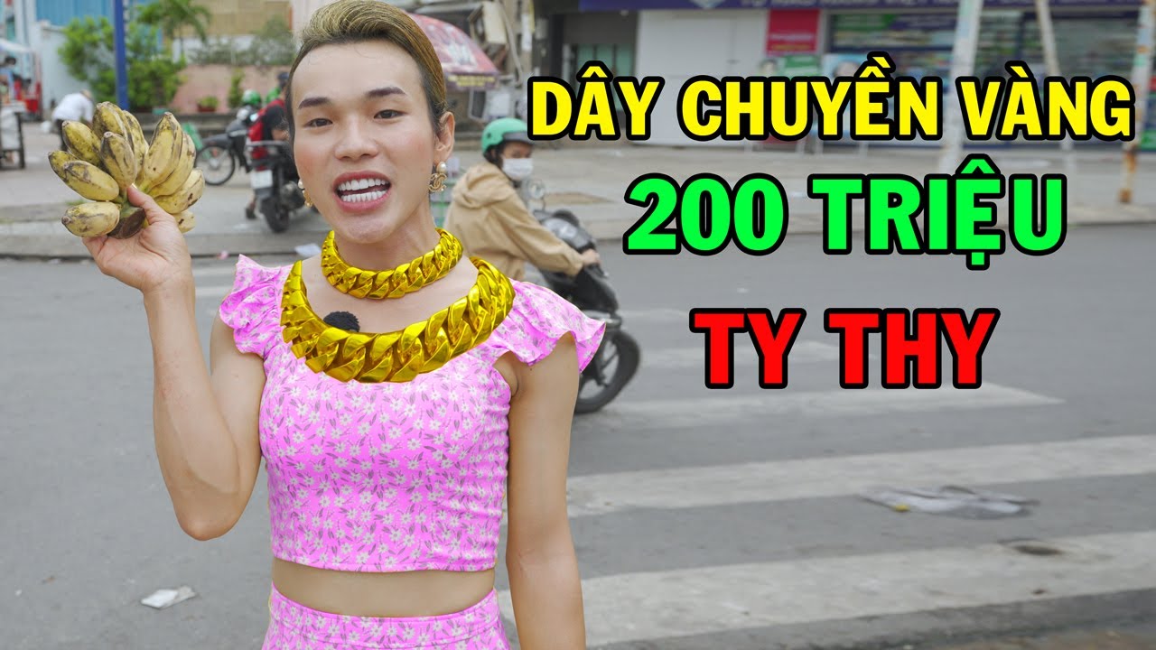 Ty Thy mua dây chuyền vàng 200 triệu đeo nặng cổ - Ty Thy Vlog Gỏi đu đủ