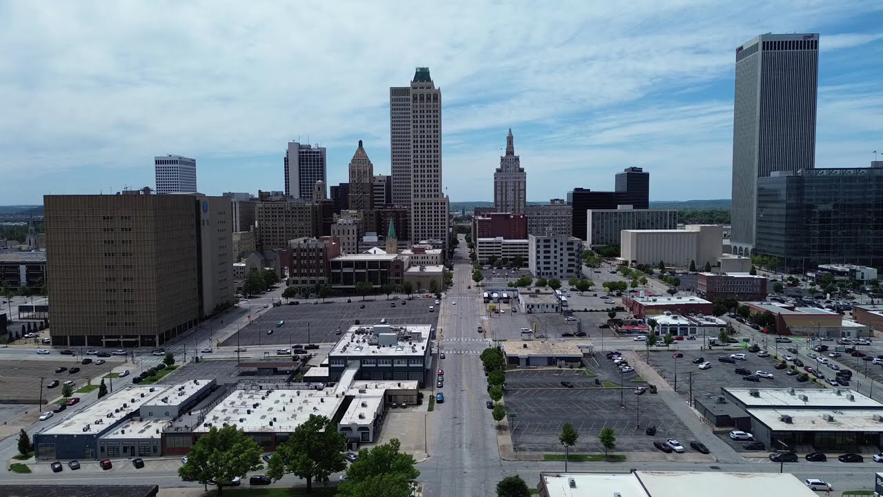 Tulsa, Oklahoma | Stunning 250-Foot Aerial Drone View