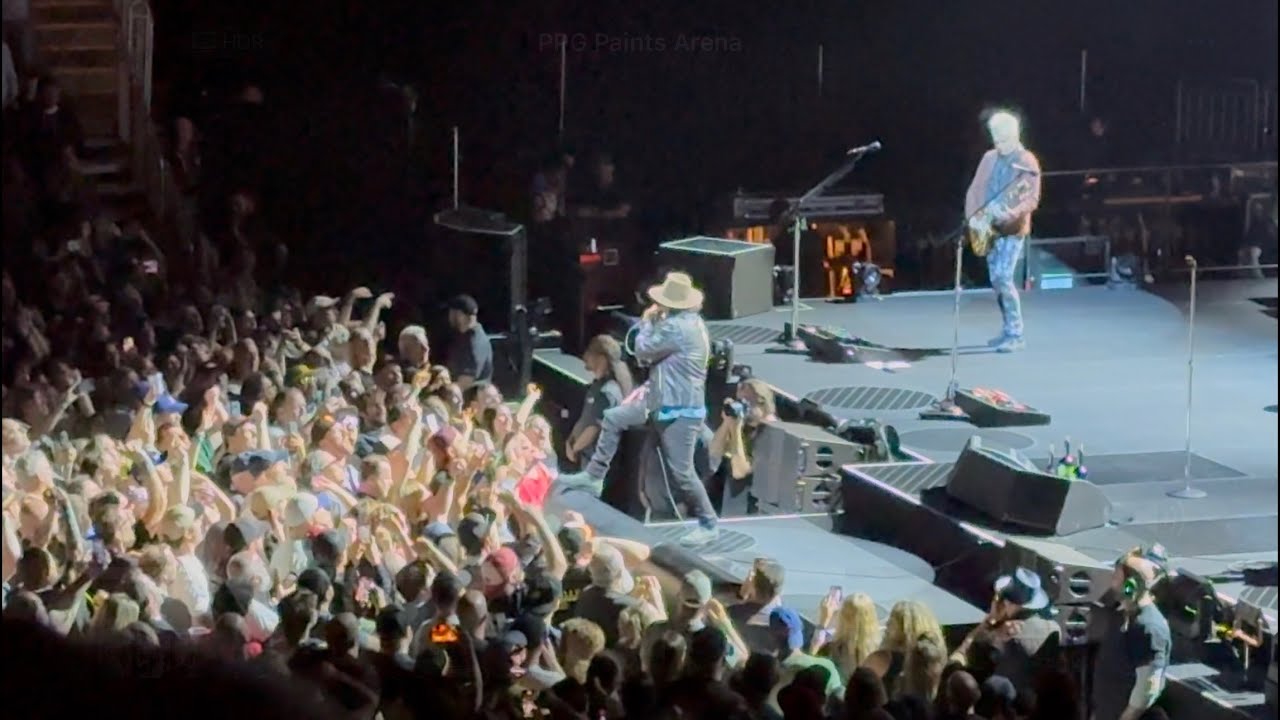 Pearl Jam - “Nothingman” 5/18/2025 PPG Paints Arena, Pittsburgh, PA