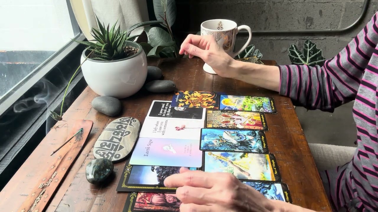 ❤️&zwj;🩹❤️Straightforward PICK A CARD - ❤️&zwj;🩹NO CONTACT😭 - how do they feel about me? ❤️