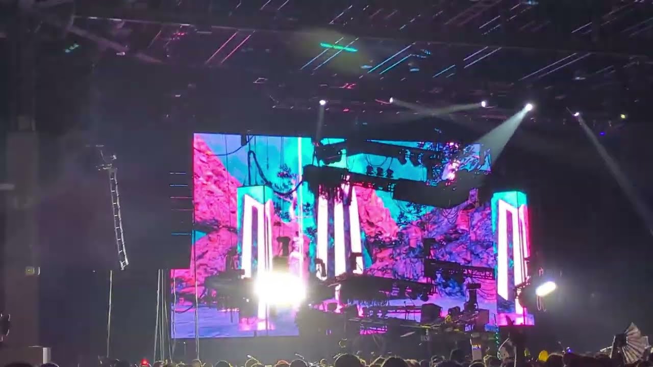 MitiS @ WAMU Theater Seattle as Special Guest for Dabin Aura Park Tour (clips)