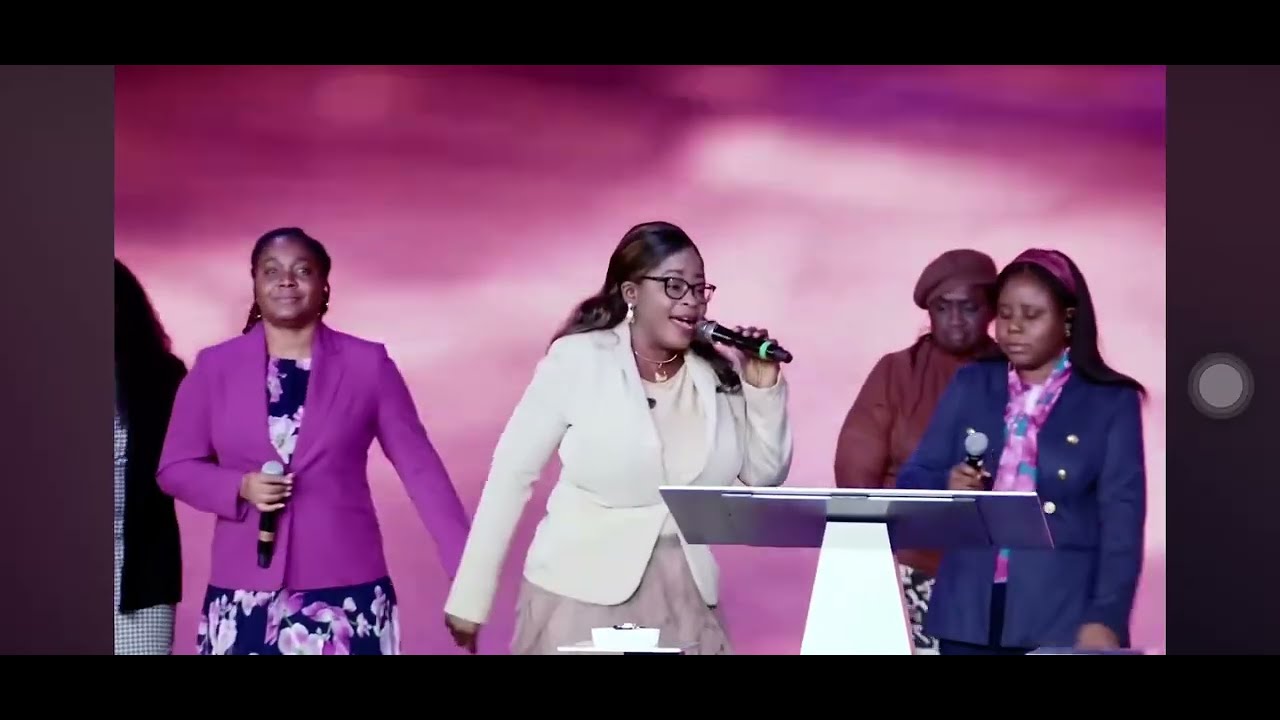 The name of Jesus is lifted high #lolaomobaba @onevoicewcimd1294 #praise #gospel
