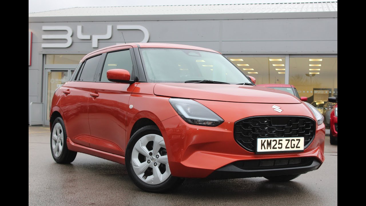 KM25 ZGZ Suzuki Swift Motion 1.2 MHEV 5dr Flame Orange 2025