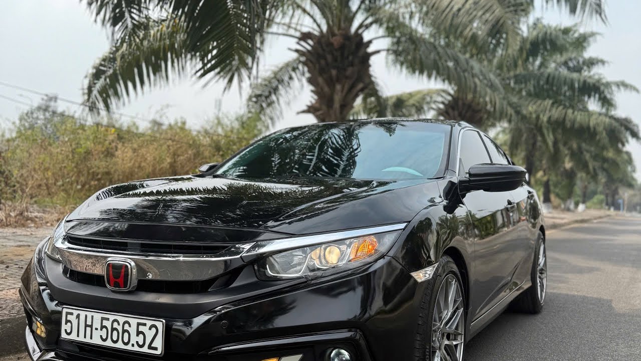 Civic E 2019 siêu đẹp odo 68000km O93789O268