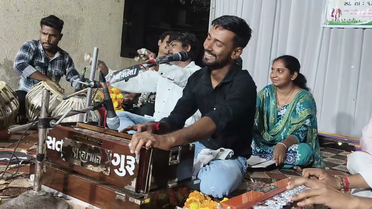 👉હેલો મારો સાંભળો – મિતેષ સોલંકી+ પીરનો મેળો રણુજે ભરાય... 🙏