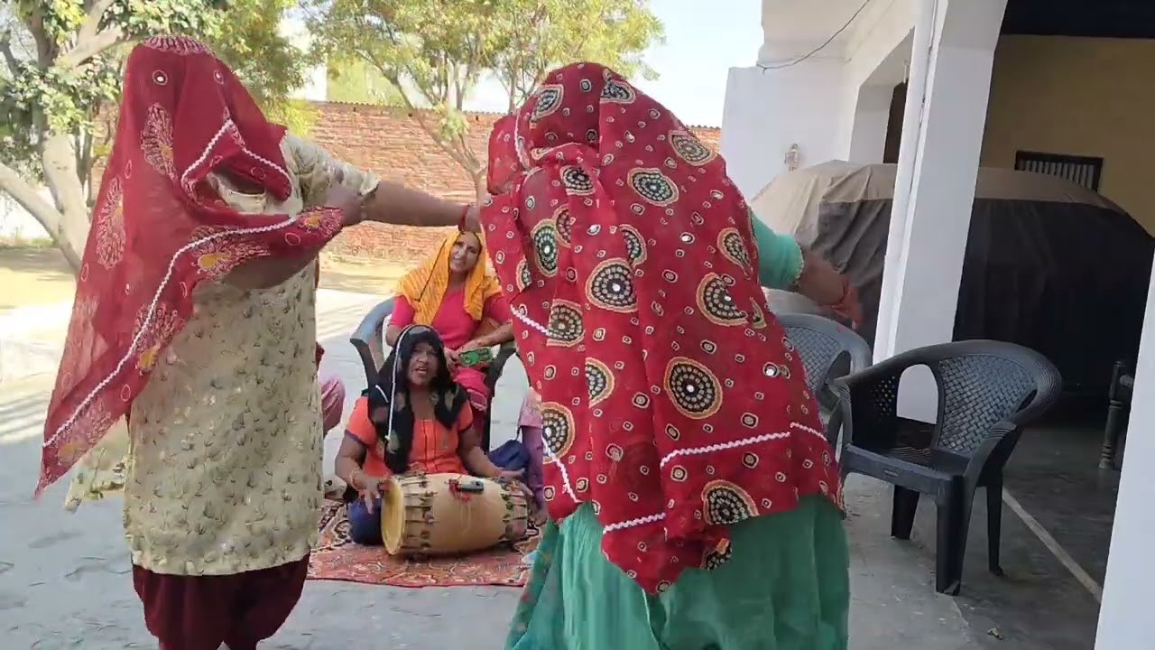 🙏बहन मेरा रुप देखके 🤣चक्कर तो काटे थानेदार 😇देवेन्द्र भाई की धमाकेदार फर्माइश और डांस 