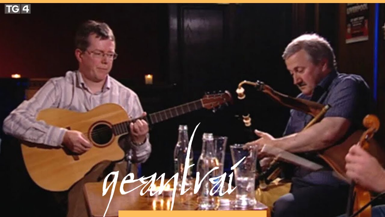 Uilleann Piper Maurice Bradley & Ciarán Kelly | Tigh Tinney, Doire | Geantraí 2010 | TG4