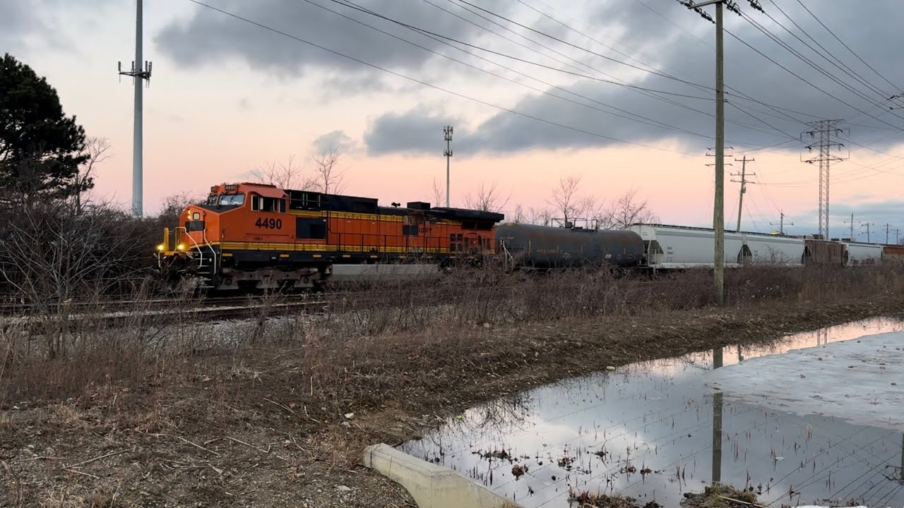 2/15/26 IORY Y102 with IORY 4490 working Oakley in Norwood, Ohio #iory #shortline 