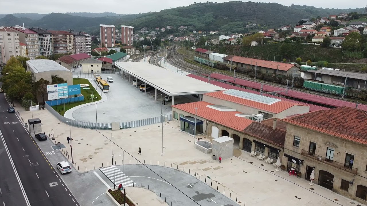 Comparativa entre la estación de autobuses de Ourense y la de Santiago. 11.10.21
