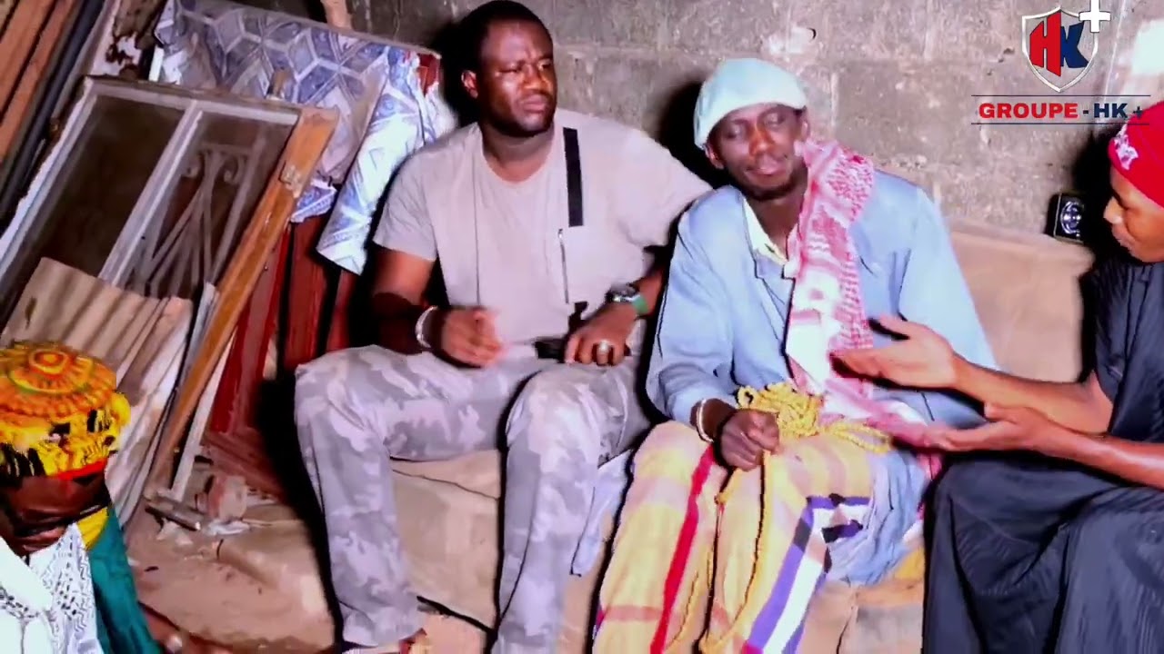 Le Fou Woroli,les amis de boua Ladji chez lui rendre condoléances à son neuve et fin pour Diabate