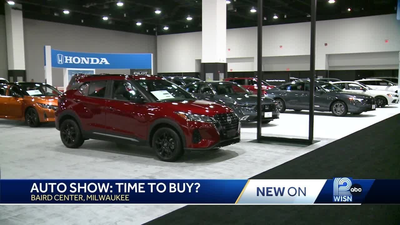 Milwaukee Auto Show opens at Baird Center