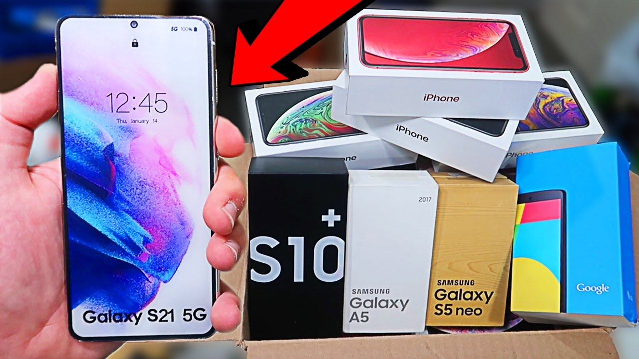 FOUND iPHONES & SAMSUNG GALAXY S21 !! DUMPSTER DIVING APPLE STORE!! SHEEEESH!! OMG!! JACKPOT!!