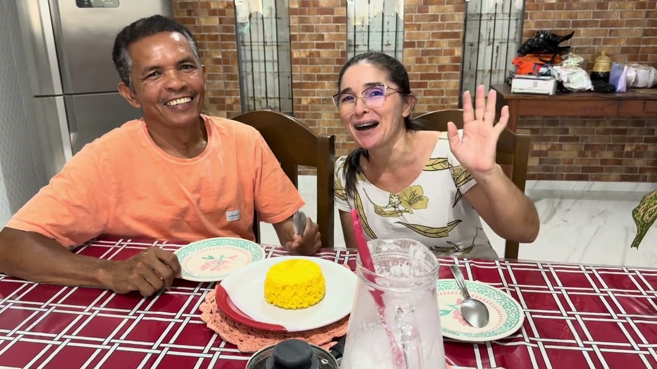VEJA, SEU ANTONIO PREPARA UM CUSCUZ COM LEITE DE COCO!!!🥥 🌴@ElizeuSilvaTV 