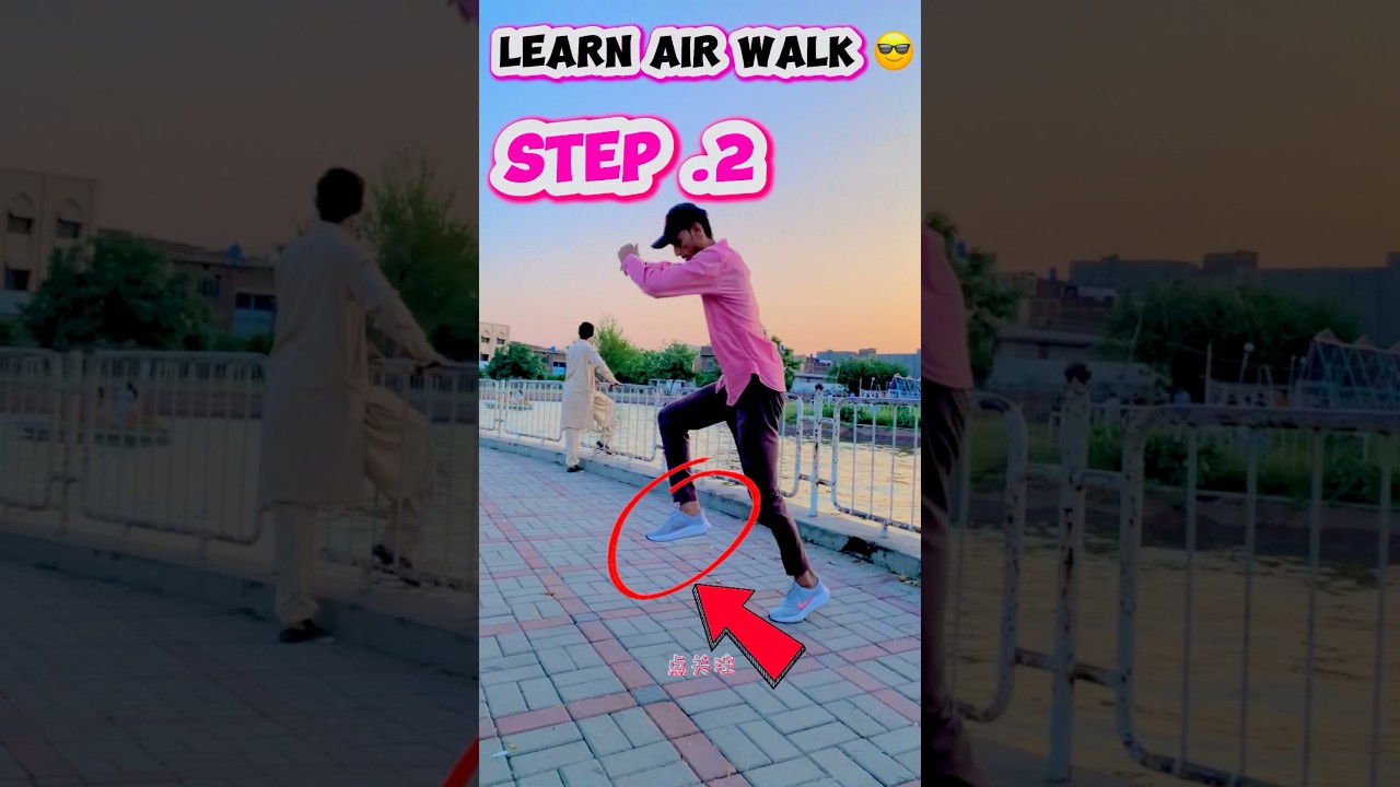 Can you interesting 😄fly in air 😏let&rsquo;s 😄Learn air Walk 🚶🏻&zwj;♂️ in just three easy steps  #airwalk