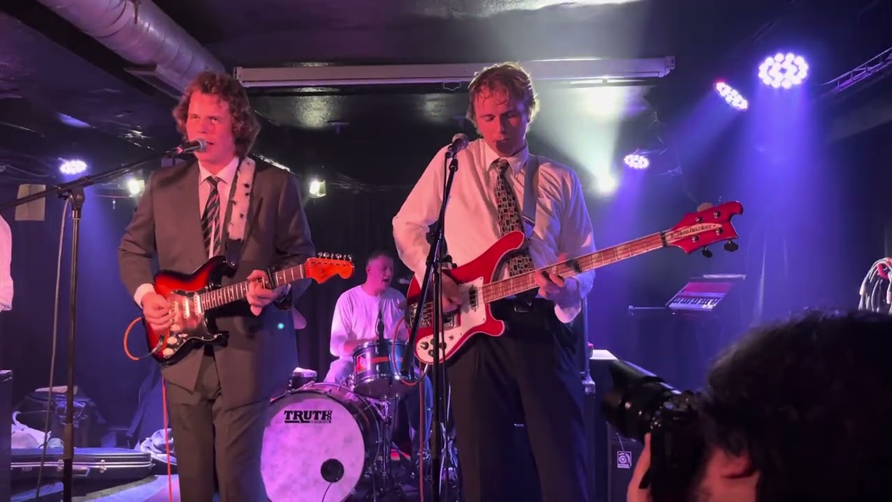 World News - The Tinman - live @ Nice N Sleazy, Glasgow, Scotland (21/11/25)