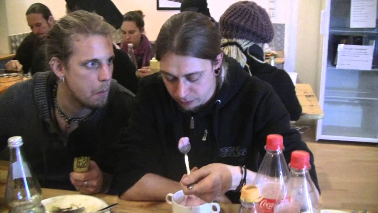 Feuerschwanz24 - Bassismus in Deutschland (Tourtagebuch 5./6.12.14 Hannover-Hamburg)