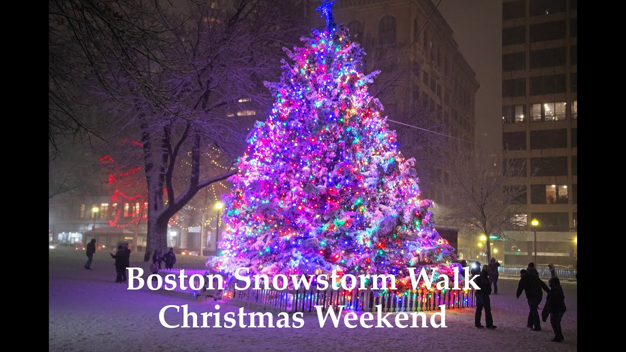 Walking Boston MA on Christmas Weekend in a Snowstorm 2024