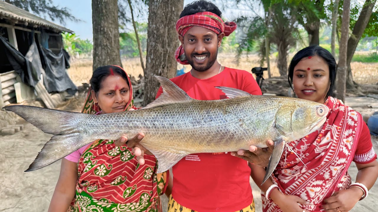এই প্রথমবার সাড়ে চার কেজি ওজনের,গুরজালি  মাছ মায়ের হাতে রান্না খেলাম!!!