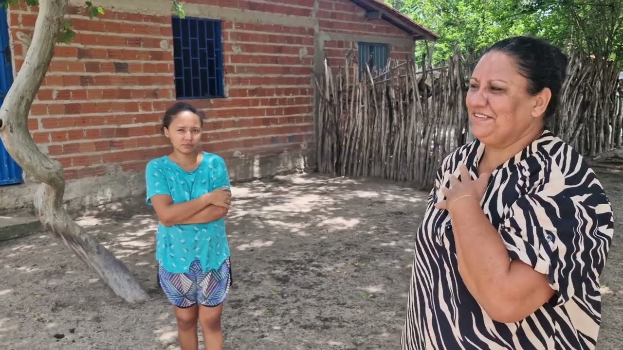 VEJA A FELICIDADE DA DONA VANUSA COM O PRESENTE QUE CHEGOU 