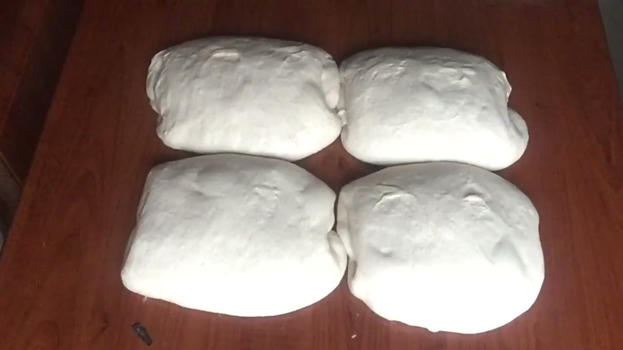 Otoliz yaparak 4 tane ekşi mayalı ekmek pişirdim.