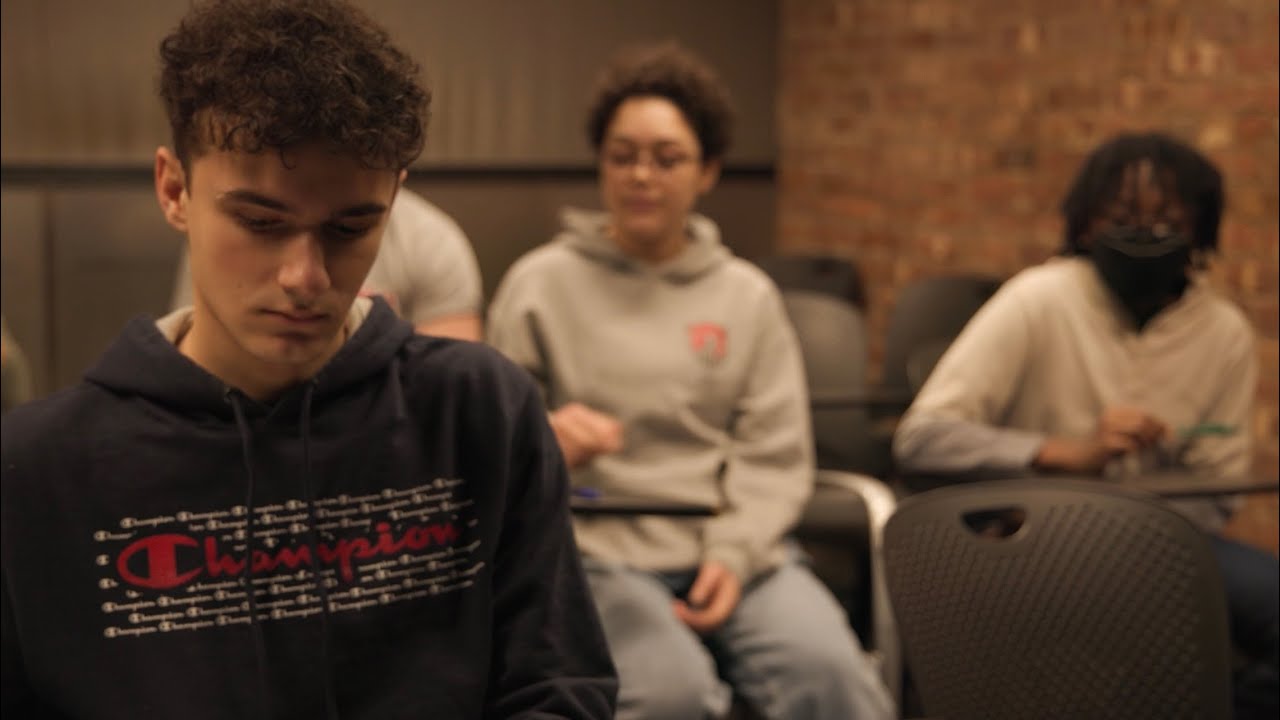 MISCOMMUNICATION - Silent Short film