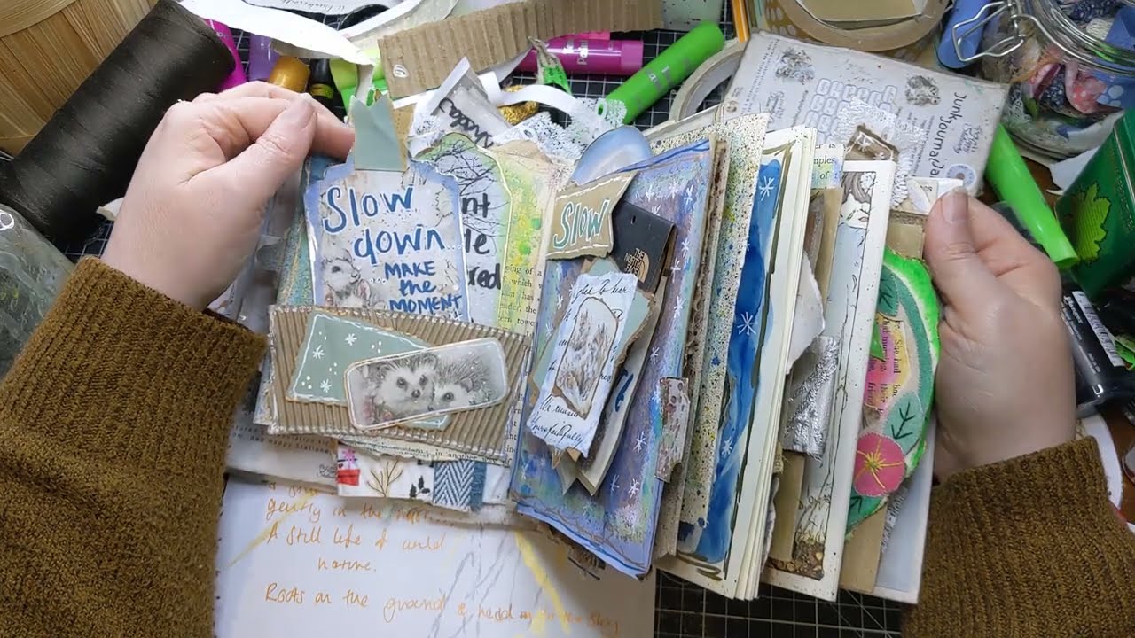 Junk Journal January Begin prompt & Flip through 
