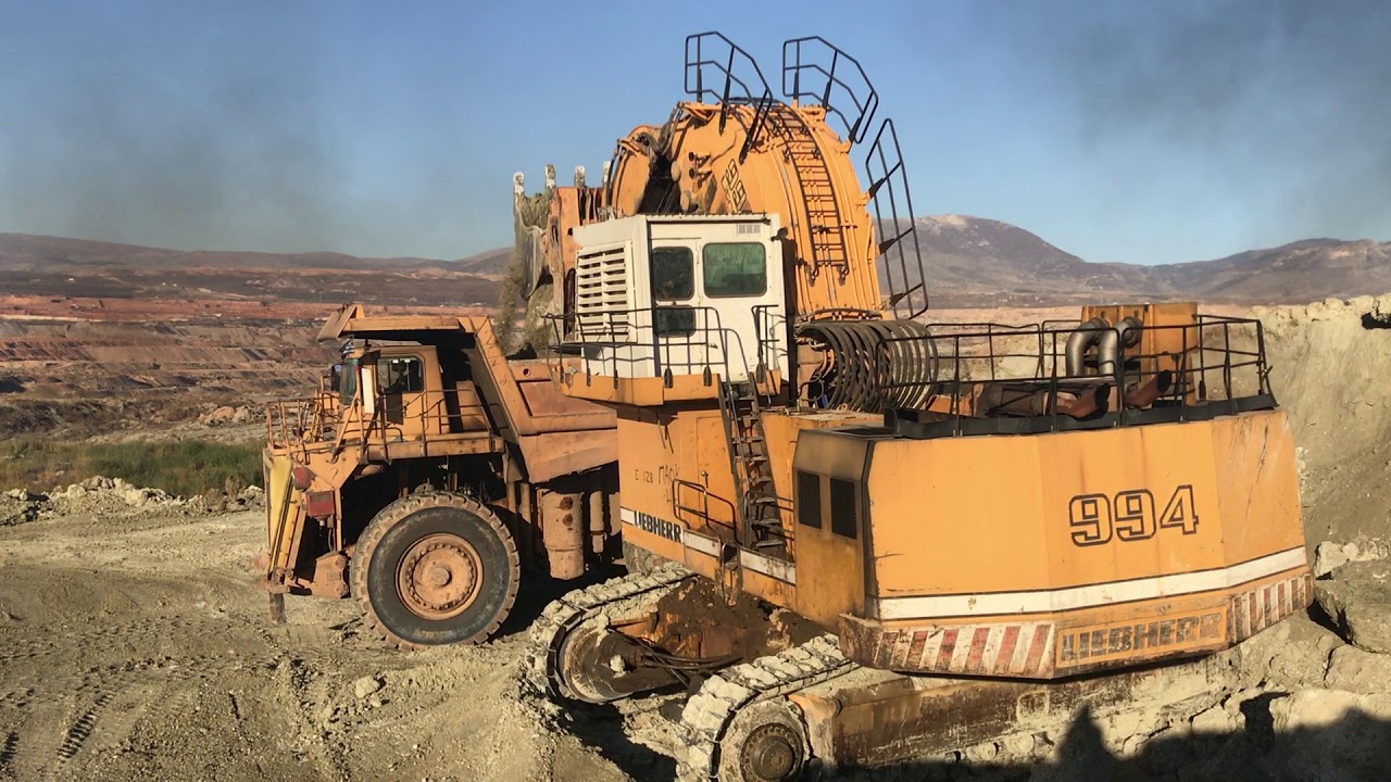 Liebherr 994 Front Shovel Excavator Loading Dumpers
