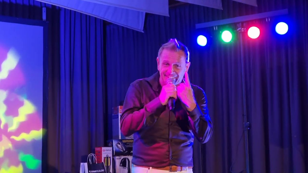 Ik ben geboren om van je te houden  - John Dennis - Single voorstelling Larissa -  Geraardsbergen