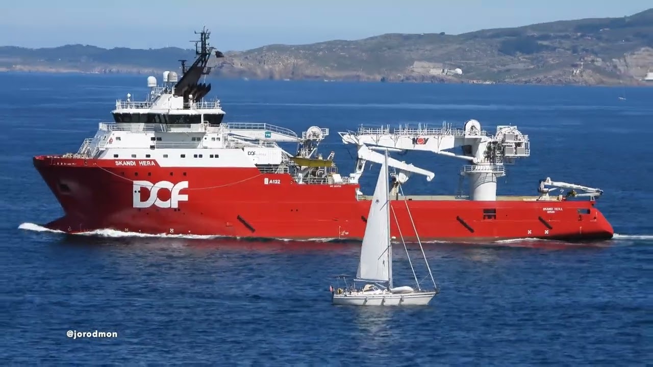 Multi Purpose Offshore Vessel SKANDI HERA departs from A Coruna [4K]