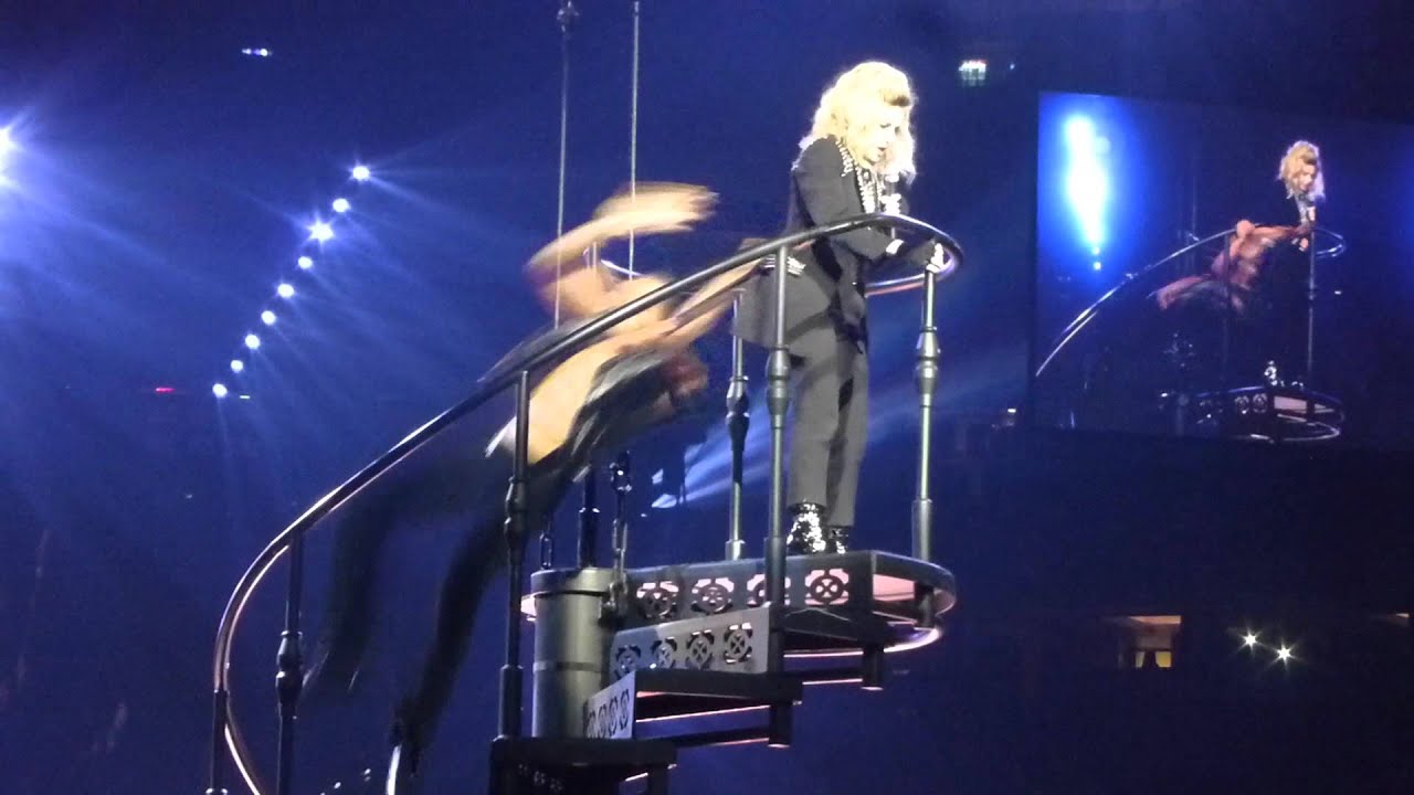 HEARTBREAK CITY/LOVE DON'T LIVE HERE -MADONNA: REBEL HEART TOUR MSG NYC 9.17.15