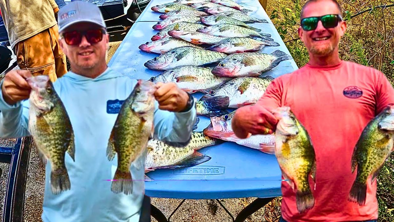 CATCHING BRUSH CRAPPIE ON LAKE RAY ROBERTS | CRAPPIE FISHING