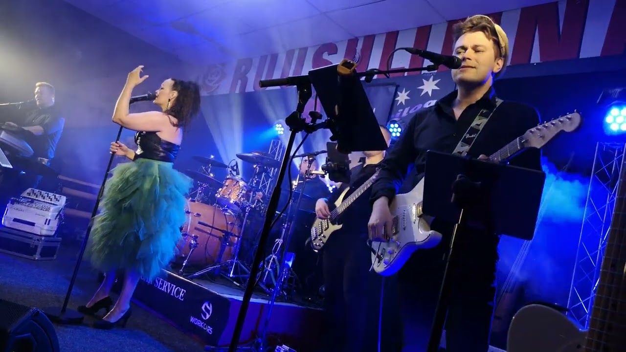 Saija Tuupanen & eXmiehet - Valkoinen ruusu