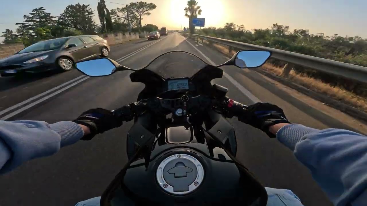 YZF R3 ∣ RIDE TO SCHOOL