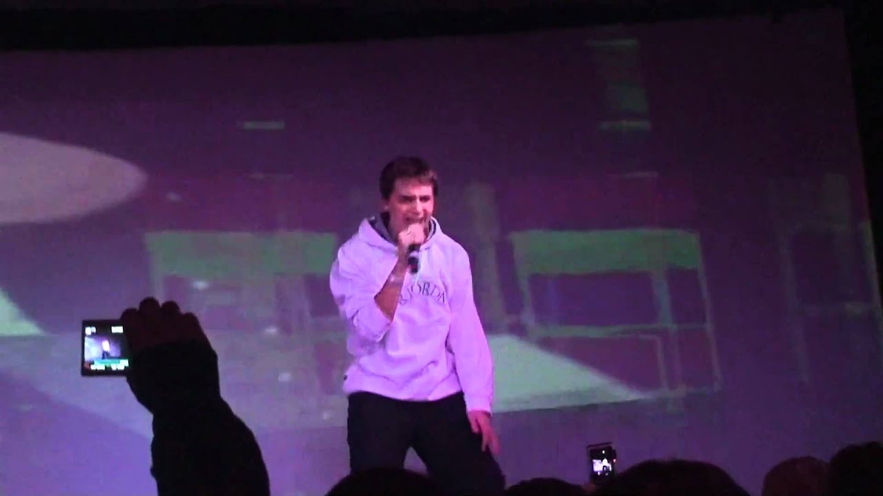 Баста Киев, Crystal Hall, 16.10.2010 (Артём Лоик)