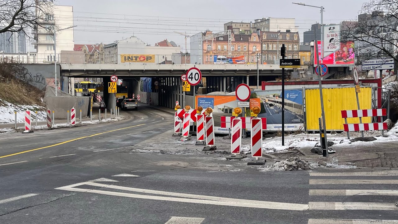 Przebudowa katowickiego węzła kolejowego, wiadukt nad ulicą Mikołowską w Katowicach.