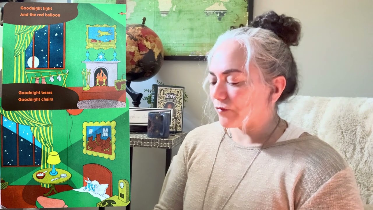 Goodnight Moon 🌙 | 3 Minute Bedtime Story | Storytime with Grandma CiCi